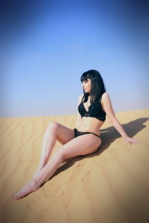 Escort girl Милана экспресс 2000