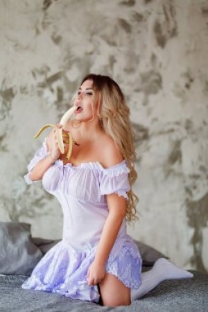 Escort girl Илона транссексуалка