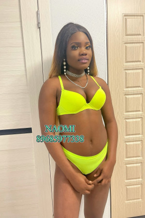 Escort girl naomi